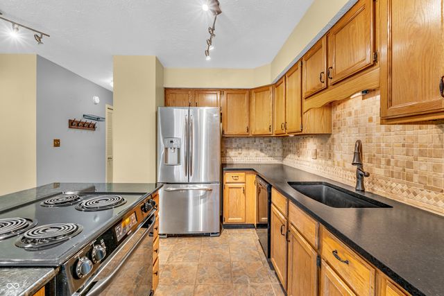 6573 Aintree Terrace, Indianapolis, IN 46250