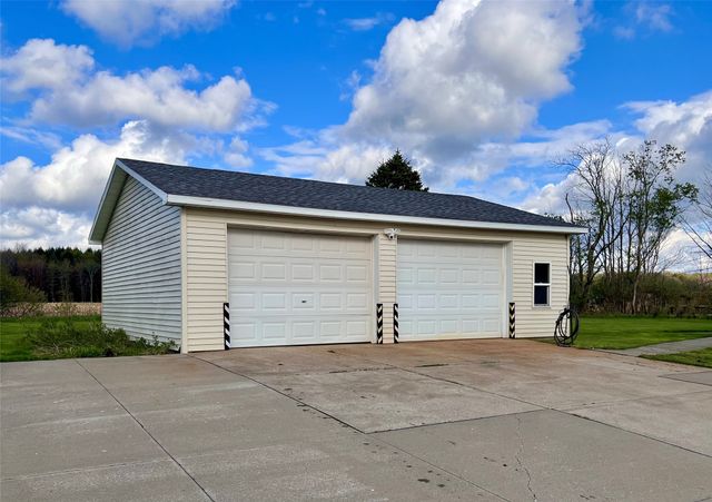 8881 OLD WATERFORD Road, Erie, PA 16509