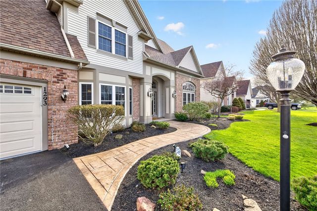 1293 Thistleberry Lane, Penfield, NY 14580