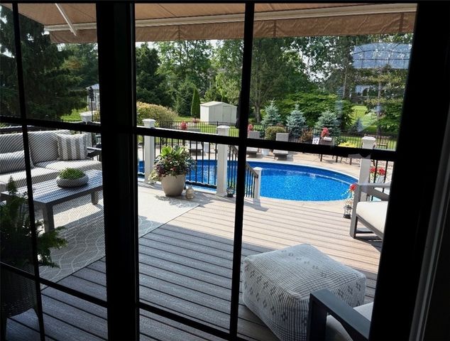 1293 Thistleberry Lane, Penfield, NY 14580