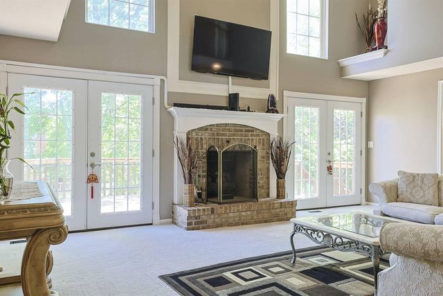 2189 Treetop Lane, Hebron, KY 41048