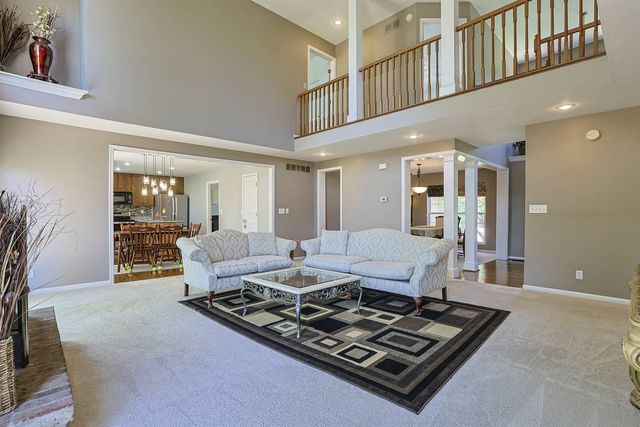 2189 Treetop Lane, Hebron, KY 41048