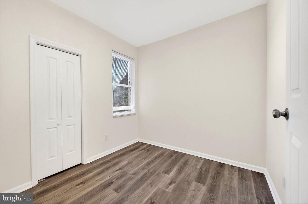 Image 9 of property listing at 480 S BENTALOU ST S, Baltimore, MD 21223