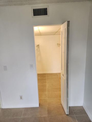 600 Village Green Court 108, Palm Springs, FL 33461