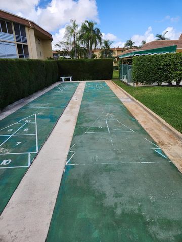 600 Village Green Court 108, Palm Springs, FL 33461