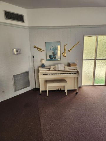 600 Village Green Court 108, Palm Springs, FL 33461