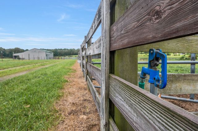 2620 Highway 48, S, Dickson, TN 37055