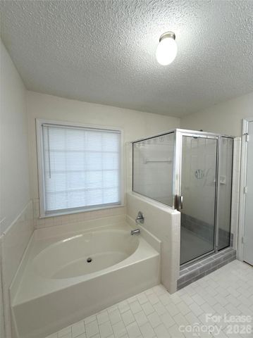 13500 Stephendale Drive, Charlotte, NC 28273