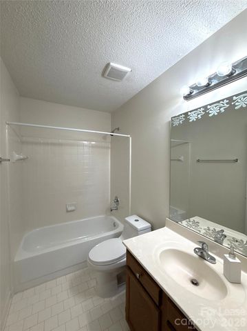 13500 Stephendale Drive, Charlotte, NC 28273