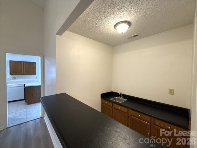 13500 Stephendale Drive, Charlotte, NC 28273