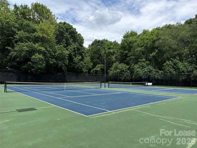 13500 Stephendale Drive, Charlotte, NC 28273