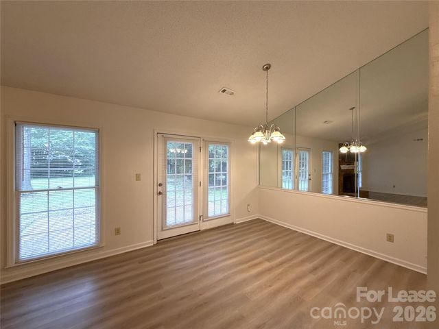 13500 Stephendale Drive, Charlotte, NC 28273