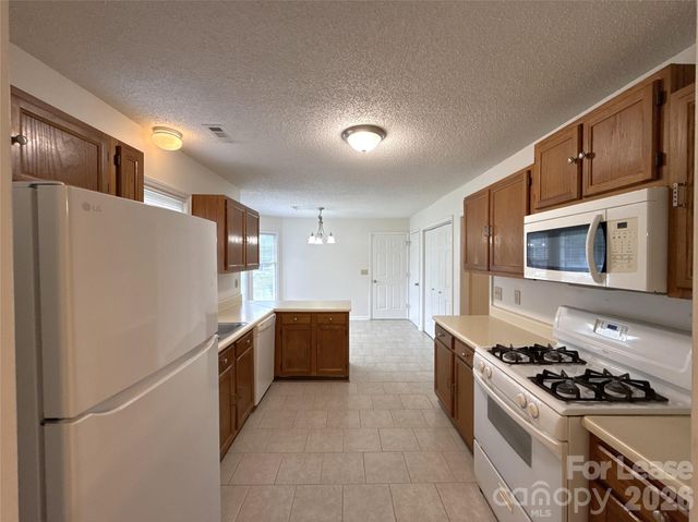 13500 Stephendale Drive, Charlotte, NC 28273