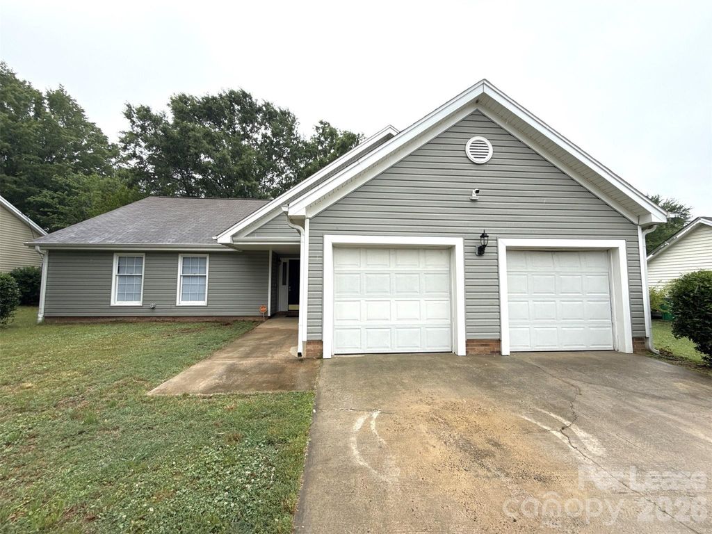 13500 Stephendale Drive, Charlotte, NC 28273