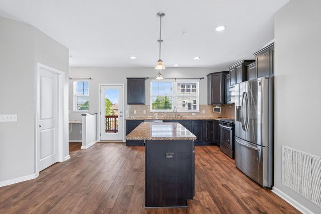 15474 Eames Way, Apple Valley, MN 55124