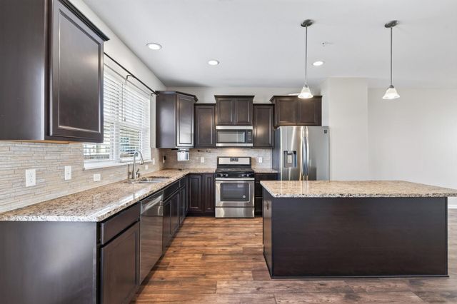 15474 Eames Way, Apple Valley, MN 55124