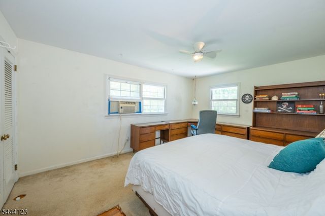 5 Brookwood Dr, West Caldwell Twp., NJ 07006