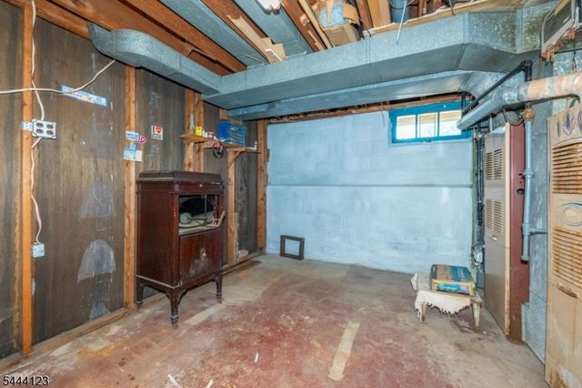 5 Brookwood Dr, West Caldwell Twp., NJ 07006