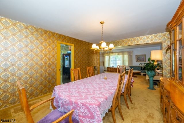 5 Brookwood Dr, West Caldwell Twp., NJ 07006