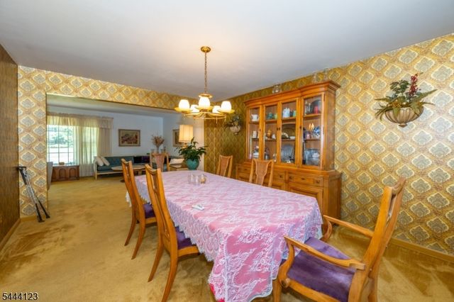 5 Brookwood Dr, West Caldwell Twp., NJ 07006