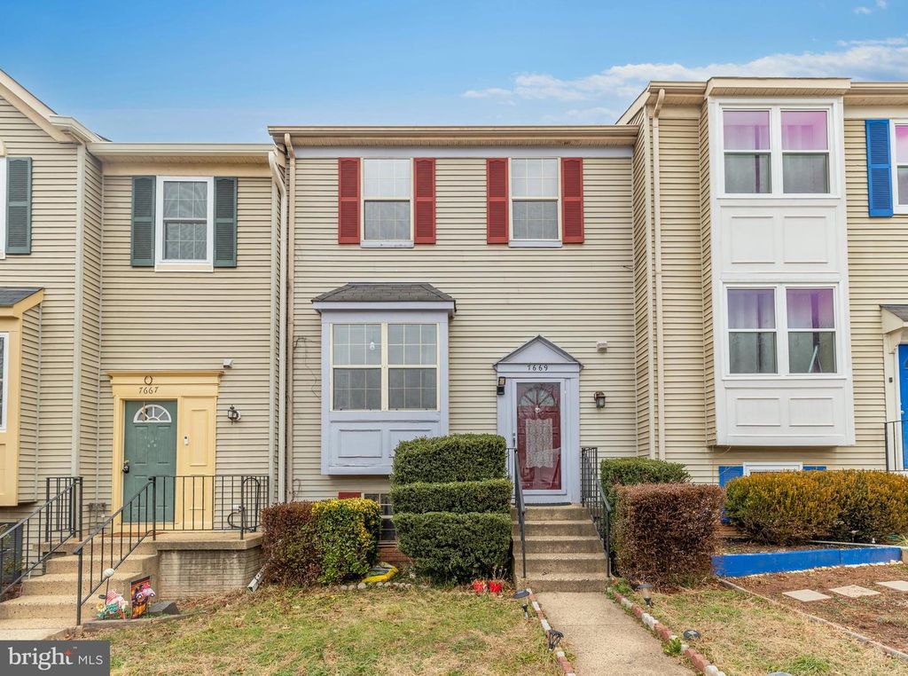 7669 CHADDS LANDING WAY, Manassas, VA 20111