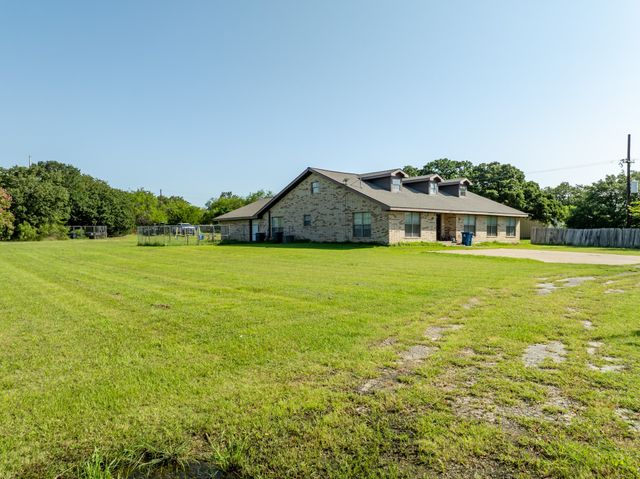 2437 State Highway 22, Whitney, TX 76692