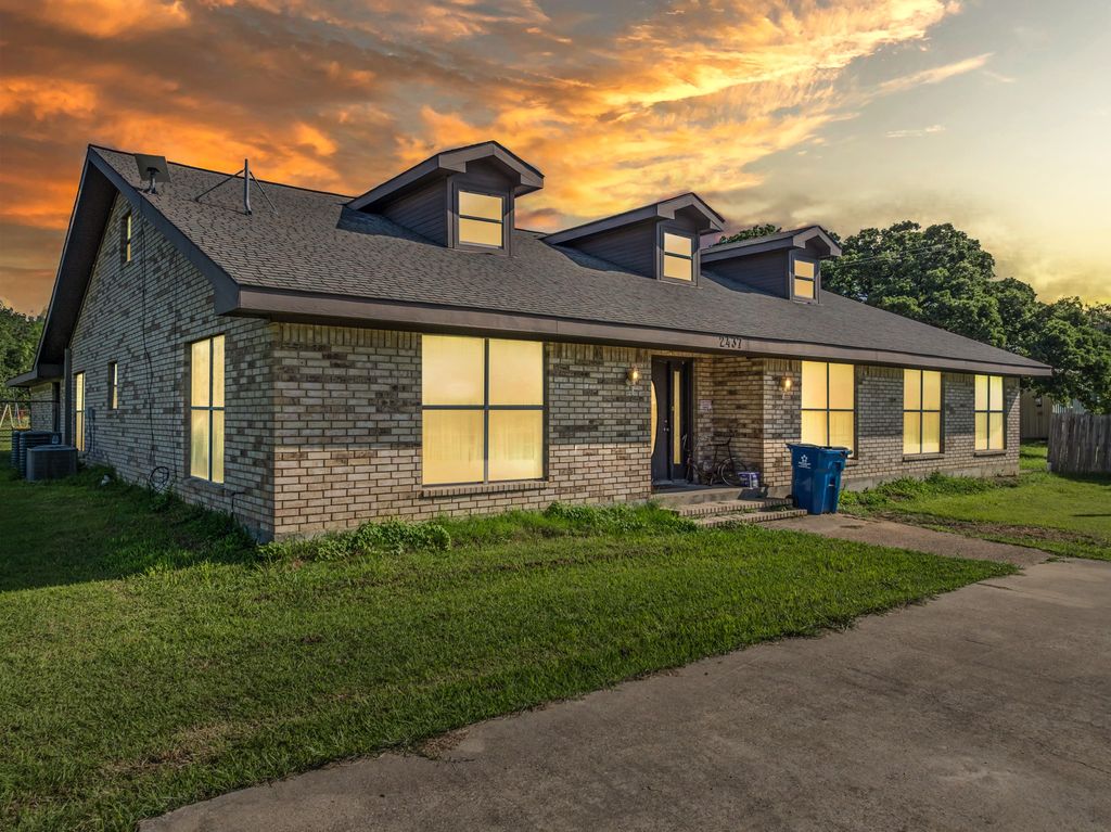 2437 State Highway 22, Whitney, TX 76692