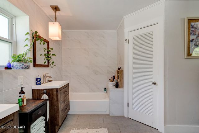 357 S Seneca Boulevard, Daytona Beach, FL 32114