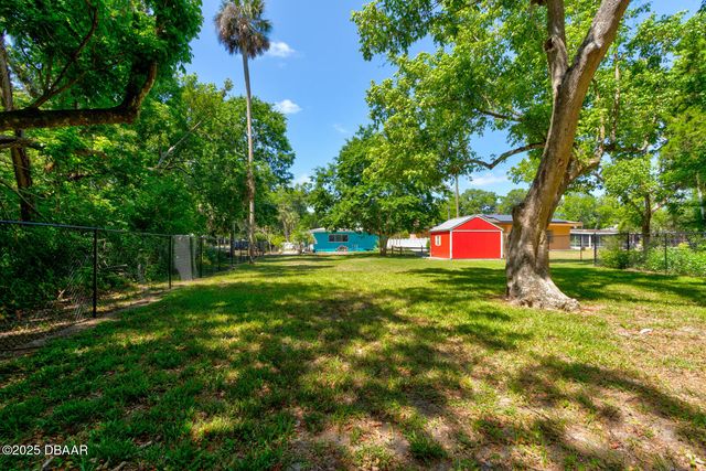 357 S Seneca Boulevard, Daytona Beach, FL 32114