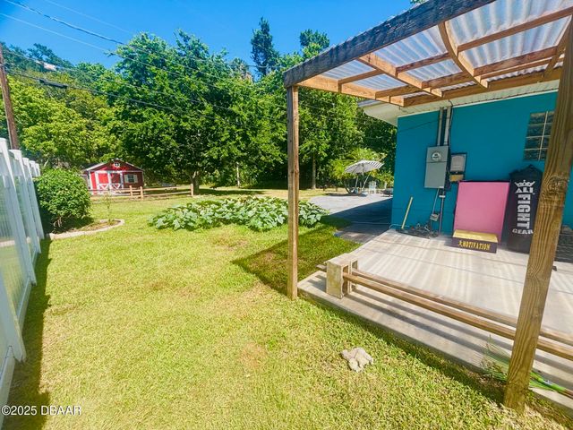 357 S Seneca Boulevard, Daytona Beach, FL 32114