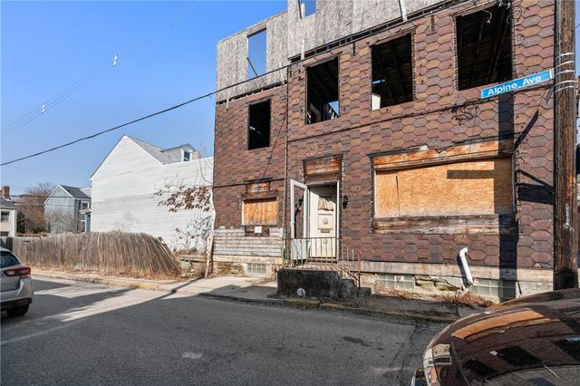 110 Alpine Ave., Central North Side, PA 15212