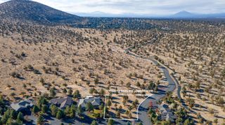 615 Solitaire Court, Redmond, OR 97756