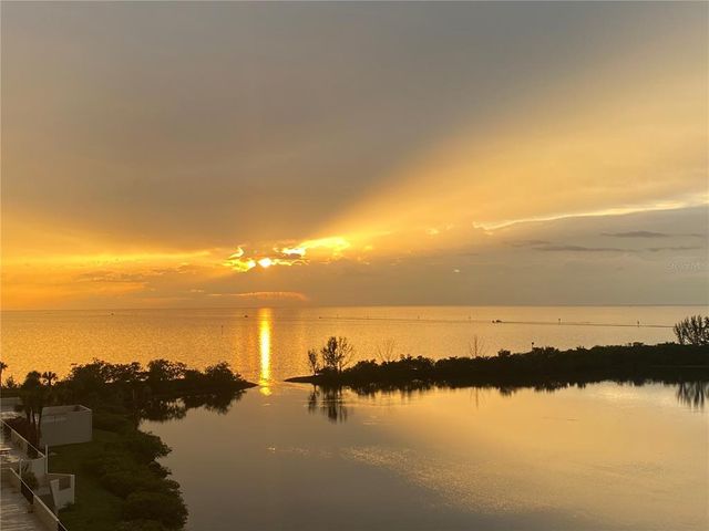 6009 SEA RANCH DRIVE 203, Hudson, FL 34667