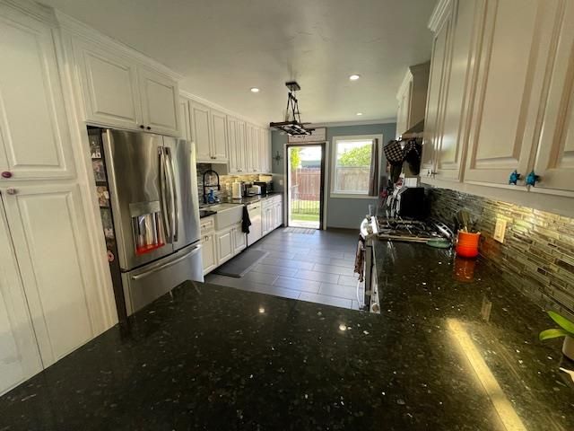 895 Monterey Street, Hollister, CA 95023