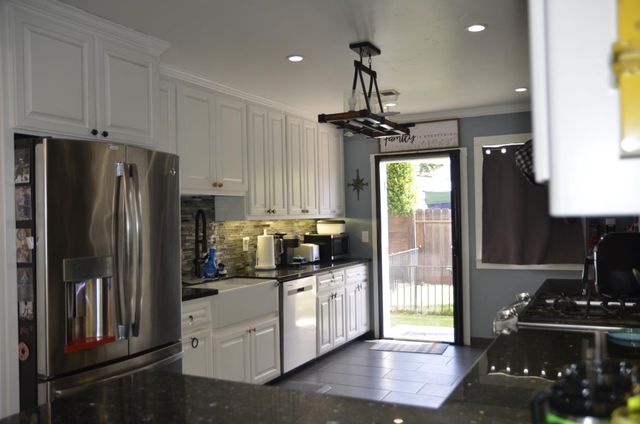 895 Monterey Street, Hollister, CA 95023