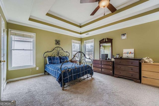 932 Huntsman Trace, Lawrenceville, GA 30045