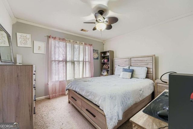 932 Huntsman Trace, Lawrenceville, GA 30045