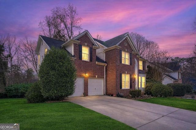 932 Huntsman Trace, Lawrenceville, GA 30045