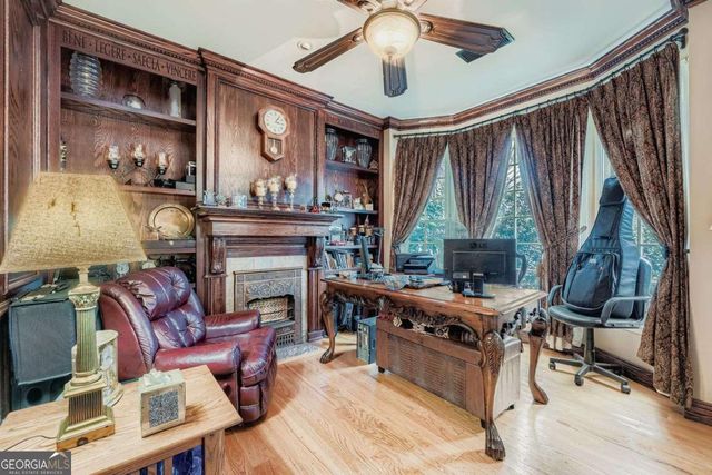 932 Huntsman Trace, Lawrenceville, GA 30045