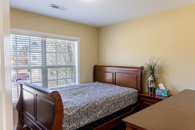 232 Coburg Court, Boiling Springs, SC 29316