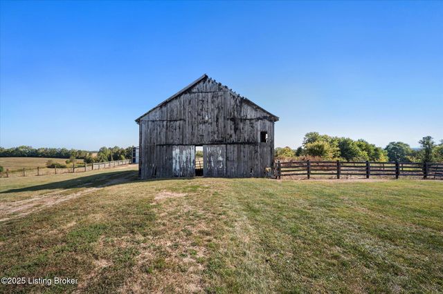 464 Batts Ln, Campbellsburg, KY 40011