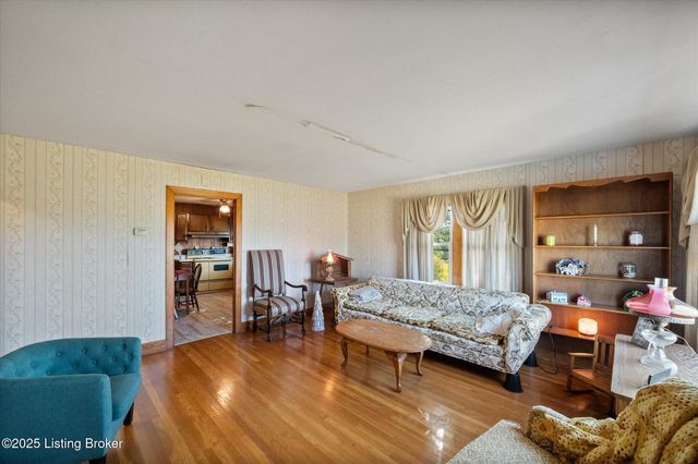 464 Batts Ln, Campbellsburg, KY 40011