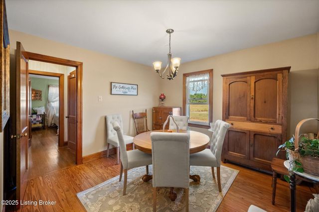 464 Batts Ln, Campbellsburg, KY 40011