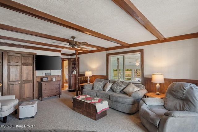 464 Batts Ln, Campbellsburg, KY 40011