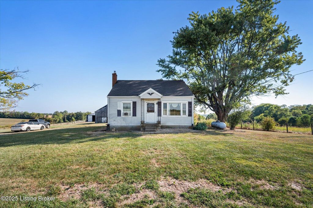 464 Batts Ln, Campbellsburg, KY 40011