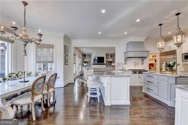 333 Caruso Court, Atlanta, GA 30350