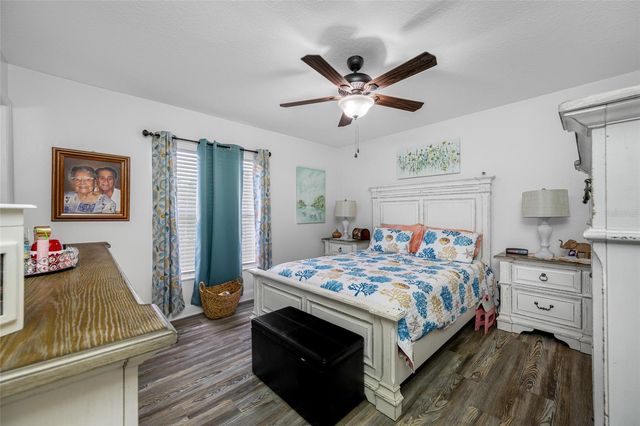 10202 N 16TH STREET, Tampa, FL 33612