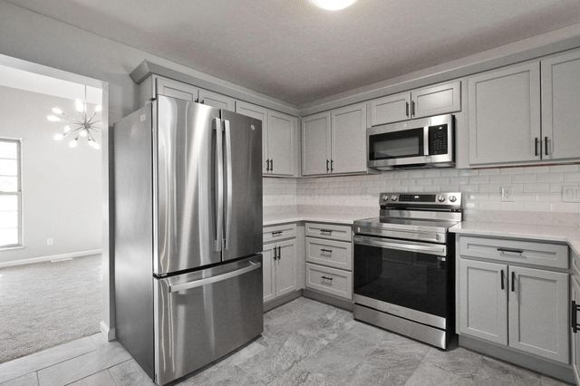 236 Winfall Drive, Columbus, OH 43230