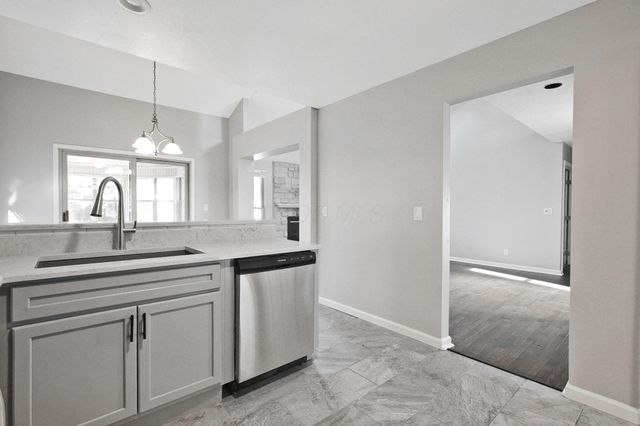 236 Winfall Drive, Columbus, OH 43230