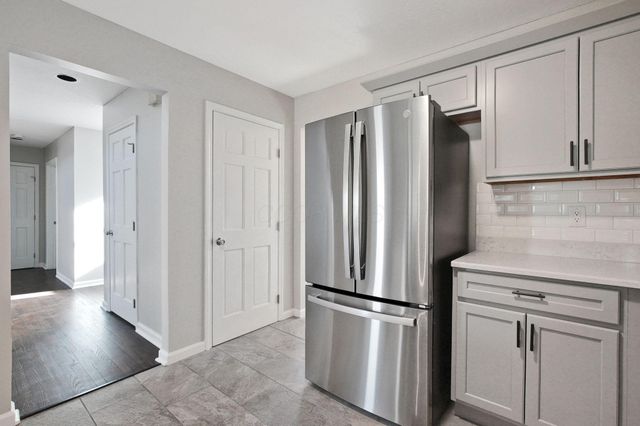 236 Winfall Drive, Columbus, OH 43230